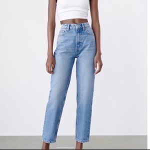 Zara Mom Fit Jeans 14